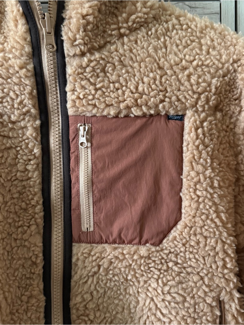 Jetty Reversible Jacket - Picture 2 of 4
